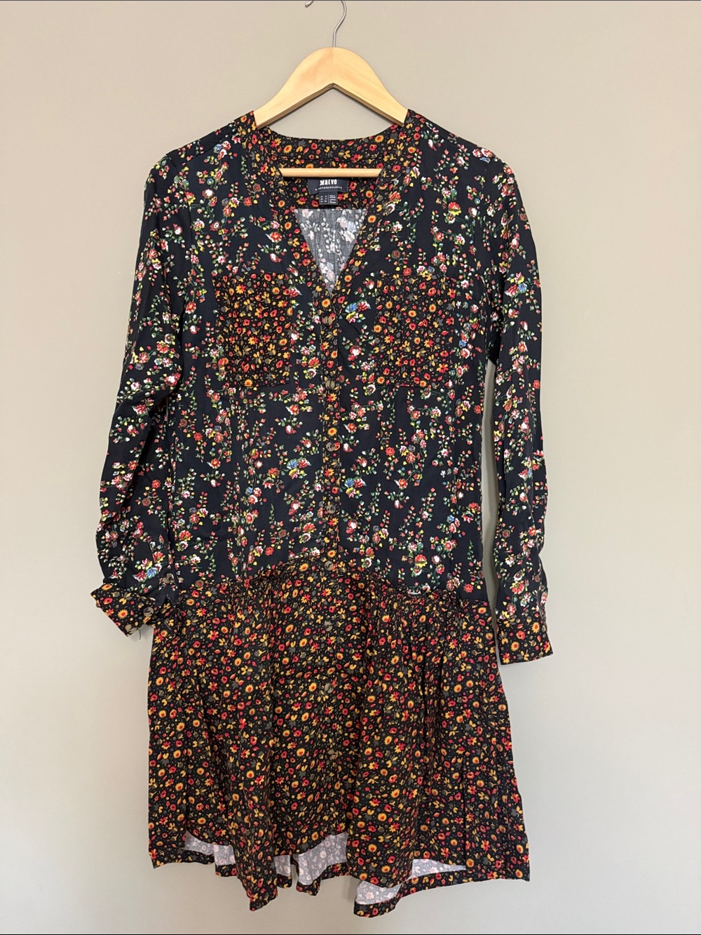 Maeve by Anthropologie Black Floral Long Sleeve V-Neck Dress